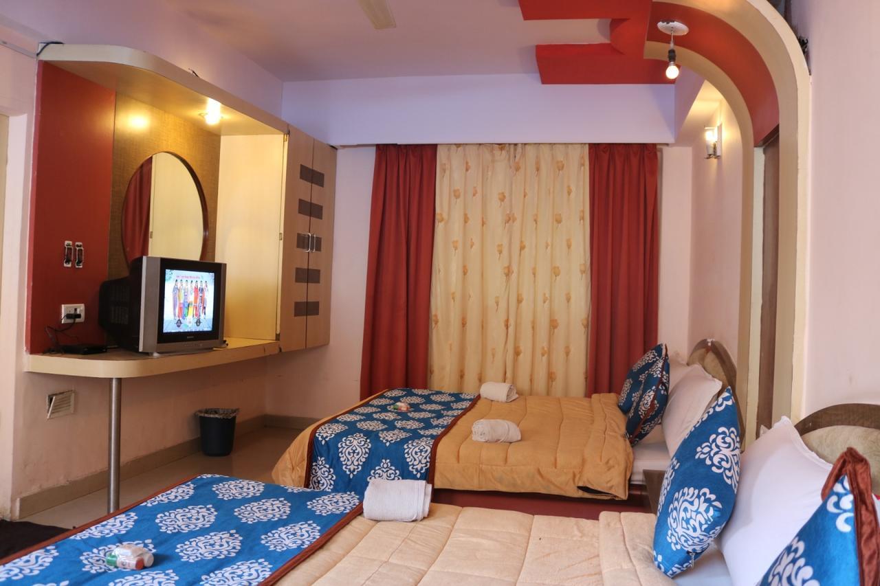 Hotel Sai Regency Mahābaleshwar Exteriör bild